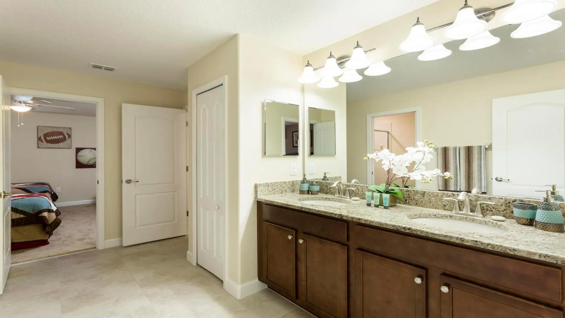 Opulent Villa, 10 Min To Disney, Pool & Spa Davenport Holiday home